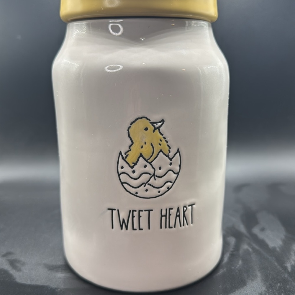 Rae Dunn Tweet Heart Easter Canister - Picture 6 of 6